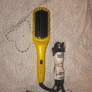 Drybar Brush Crush